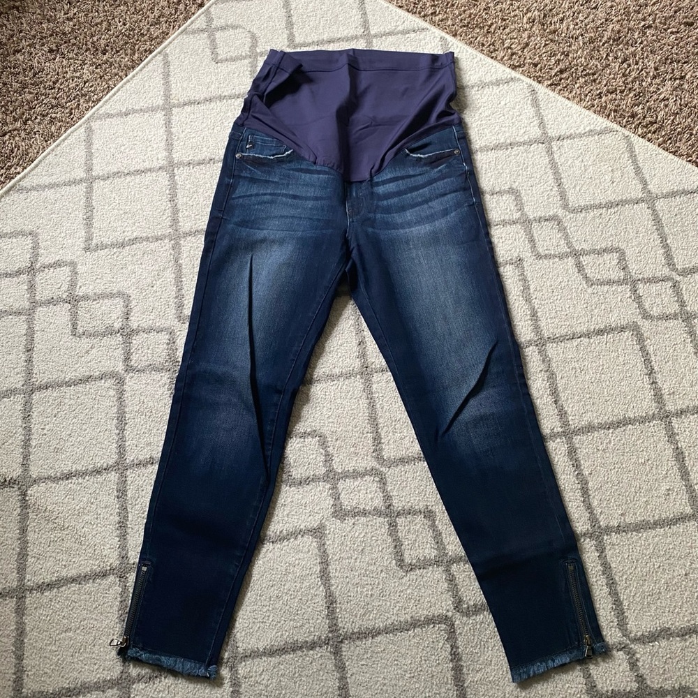Like new Pinkblush maternity jeans